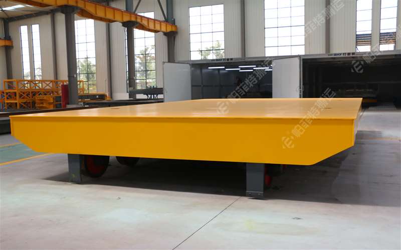 河北滄州20噸鋼管電動(dòng)平板車發(fā)貨成功